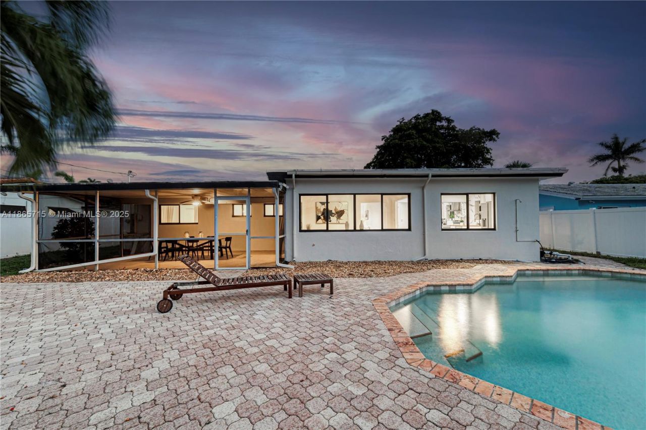 1985 Windward Dr, Lauderdale by the Sea, FL 33062 Photo