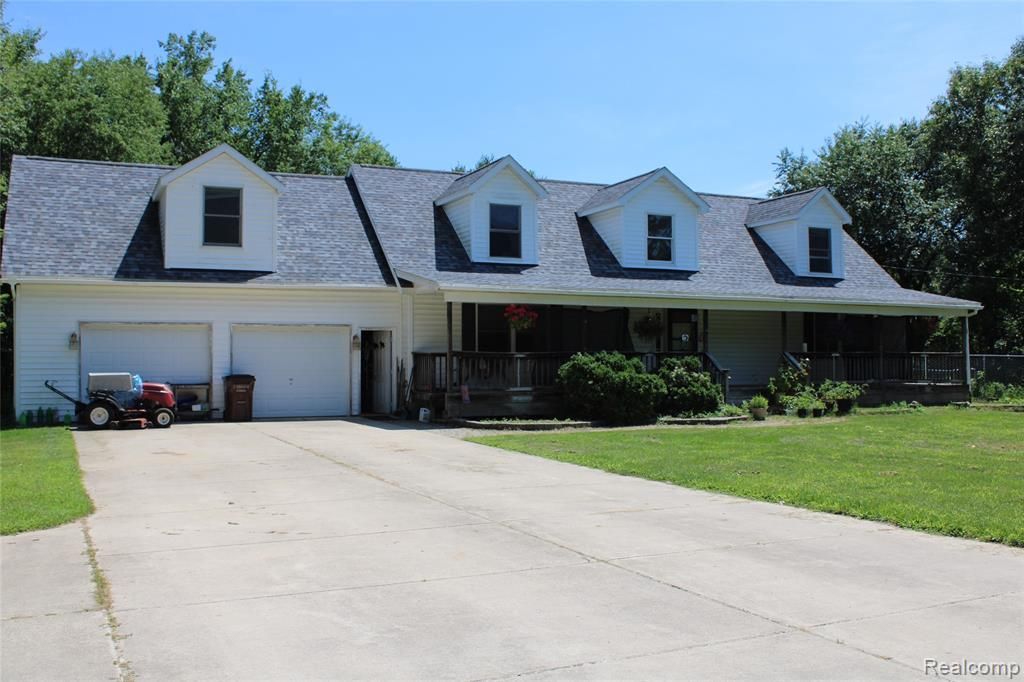 8300 Wiggins Road, Deerfield Township, MI 48855 Main Photo