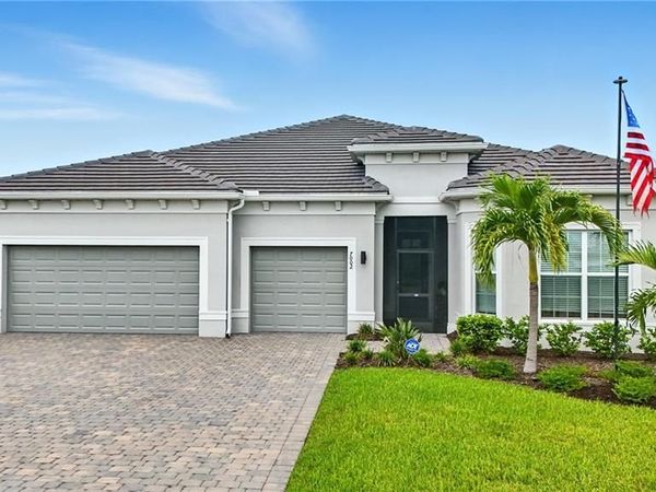 7002 Del Webb Oak Creek BLVD N, NORTH FORT MYERS, FL 33917