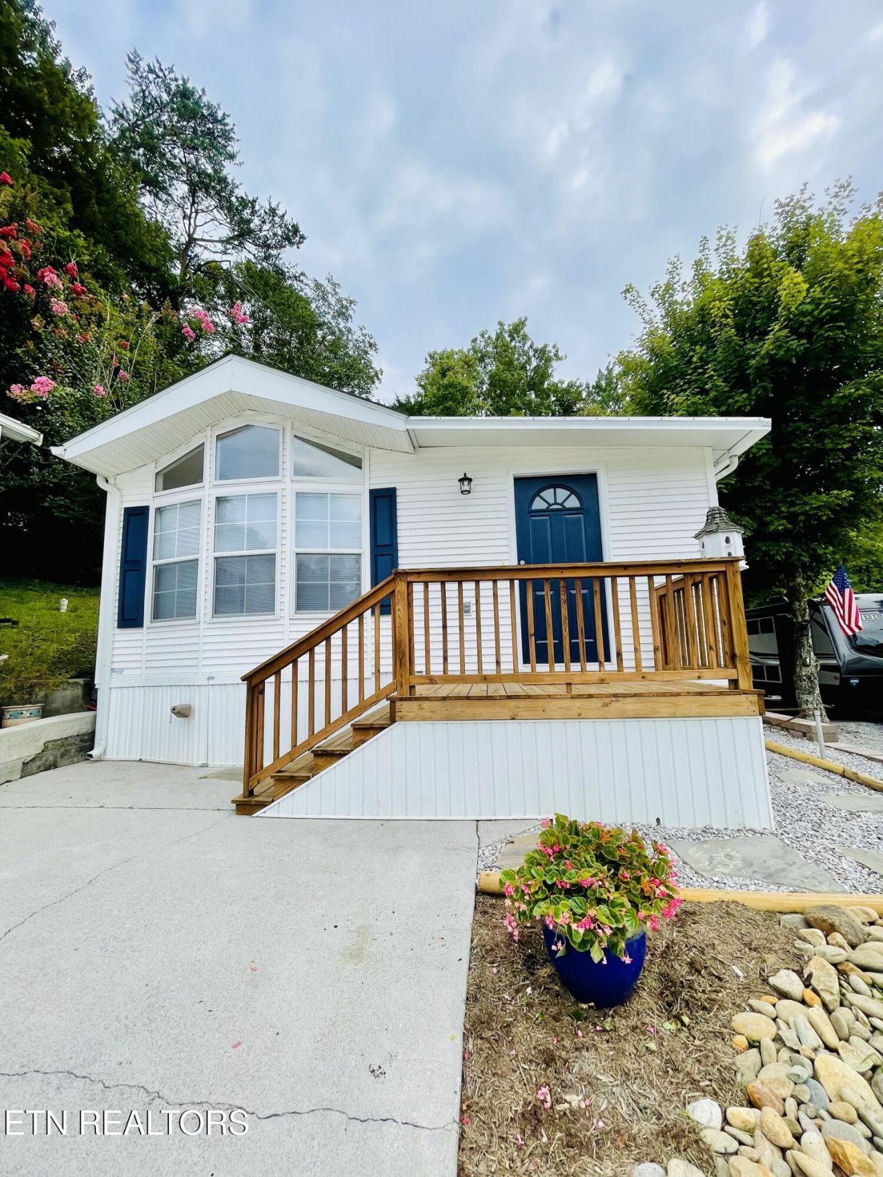 772 Big Valley Blvd, Townsend, TN 37882 Main Photo