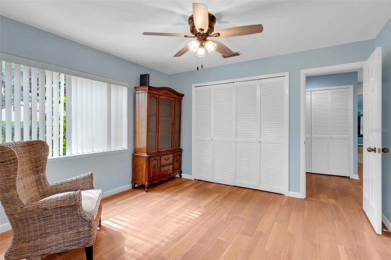 701 Clusterwood Drive, Yalaha, FL 34797 Photo