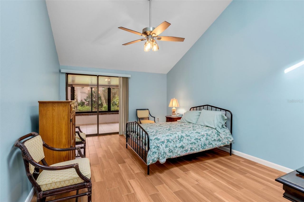 701 Clusterwood Drive, Yalaha, FL 34797 Photo