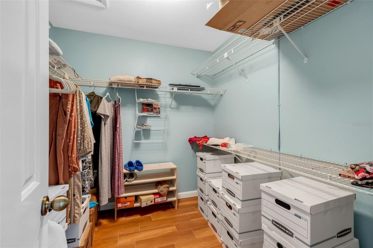 701 Clusterwood Drive, Yalaha, FL 34797 Photo