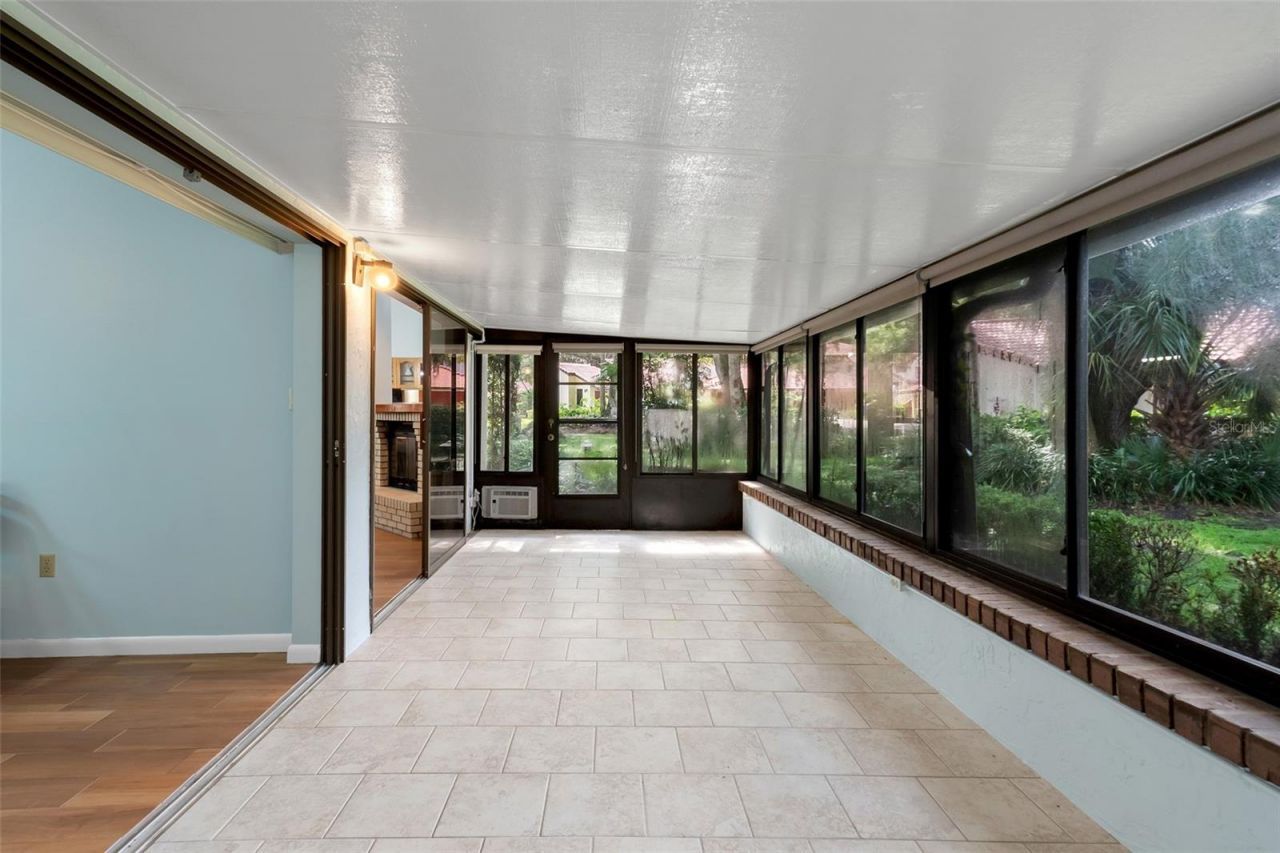 701 Clusterwood Drive, Yalaha, FL 34797 Photo