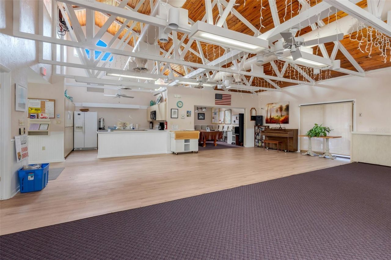 701 Clusterwood Drive, Yalaha, FL 34797 Photo