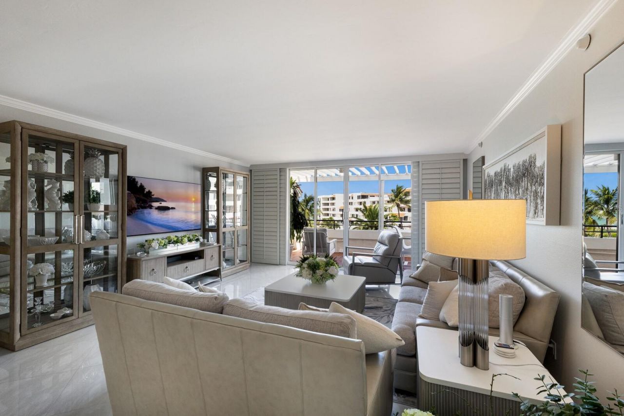 1445 Gulf Of Mexico Drive, Unit 304, Longboat Key, FL 34228 Photo