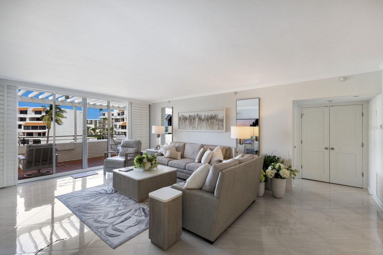 1445 Gulf Of Mexico Drive, Unit 304, Longboat Key, FL 34228 Photo