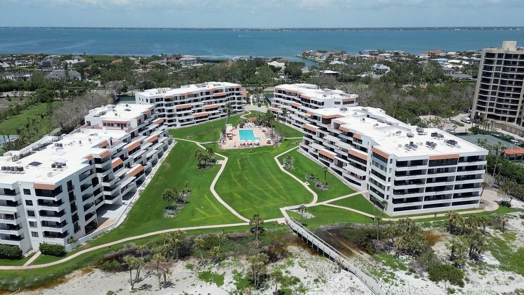 1445 Gulf Of Mexico Drive, Unit 304, Longboat Key, FL 34228 Photo