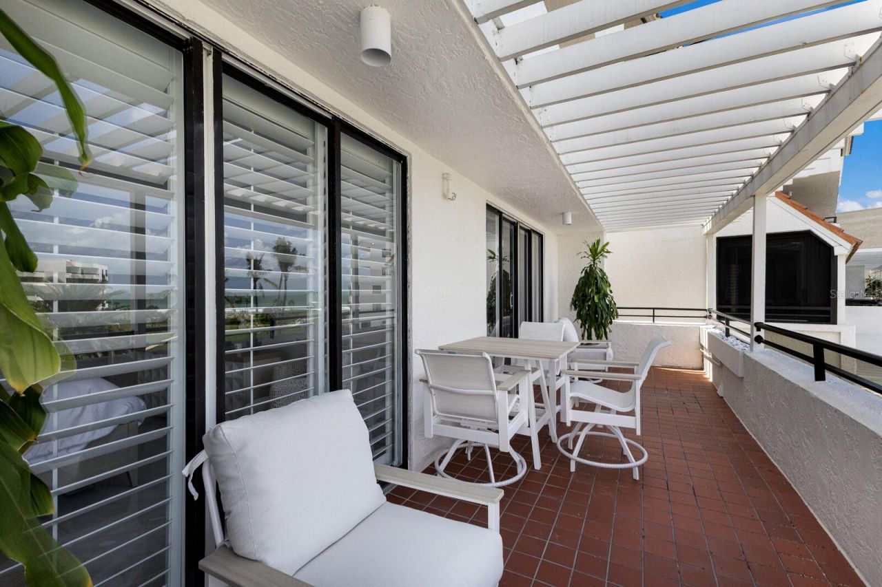 1445 Gulf Of Mexico Drive, Unit 304, Longboat Key, FL 34228 Photo