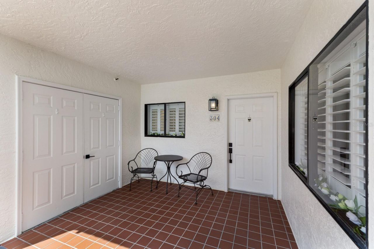 1445 Gulf Of Mexico Drive, Unit 304, Longboat Key, FL 34228 Photo