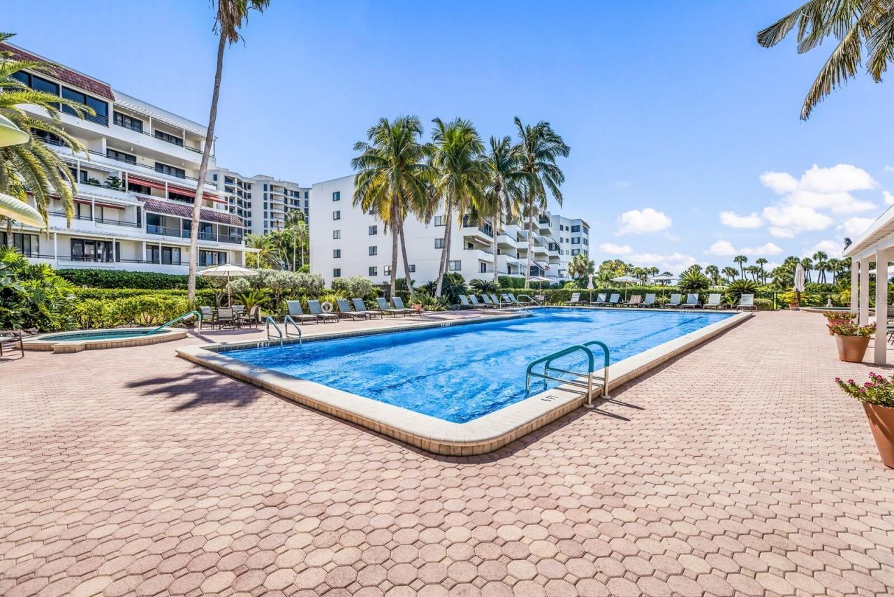 1445 Gulf Of Mexico Drive, Unit 304, Longboat Key, FL 34228 Photo
