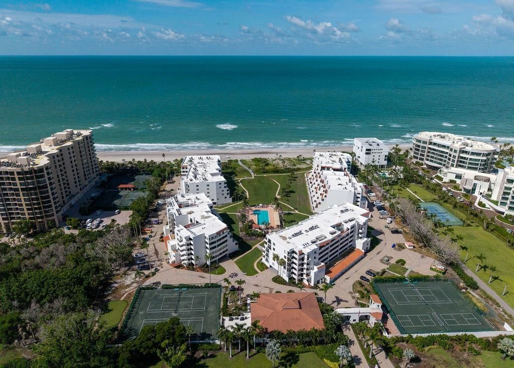 1445 Gulf Of Mexico Drive, Unit 304, Longboat Key, FL 34228 Photo