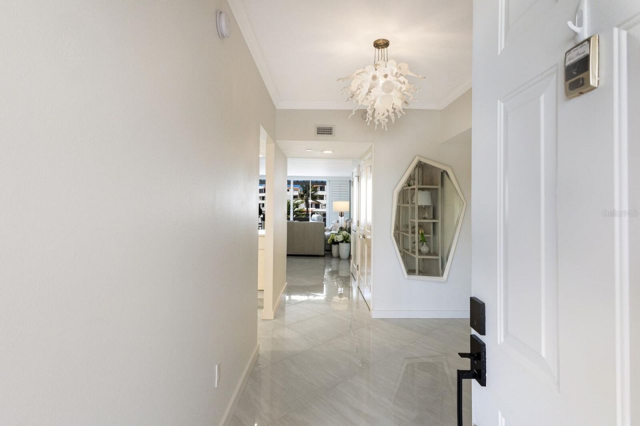 1445 Gulf Of Mexico Drive, Unit 304, Longboat Key, FL 34228 Photo