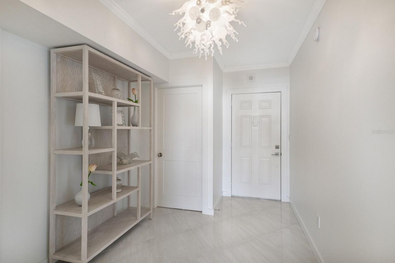 1445 Gulf Of Mexico Drive, Unit 304, Longboat Key, FL 34228 Photo