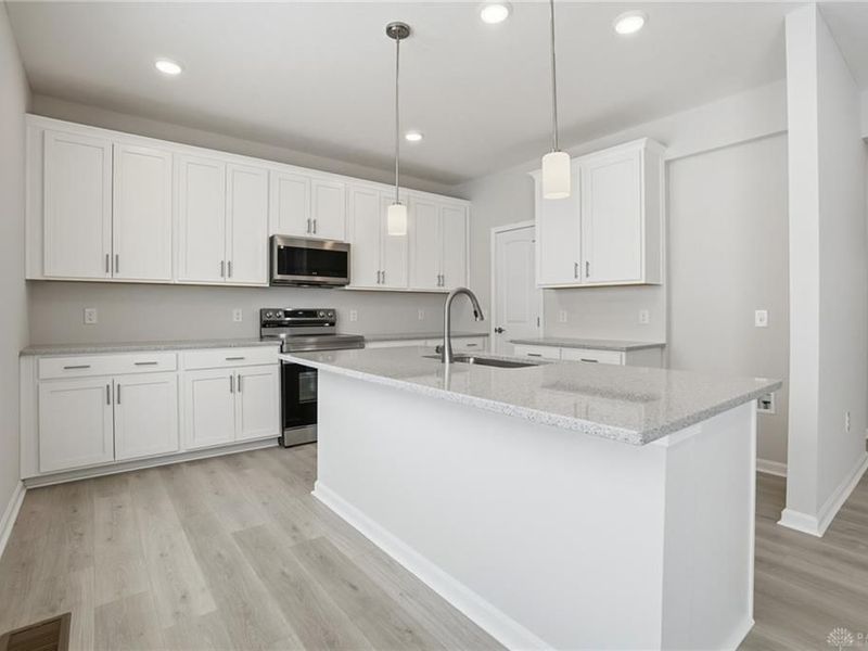 514 Red Maple Lane, Wilmington, OH 54177 Photo 22