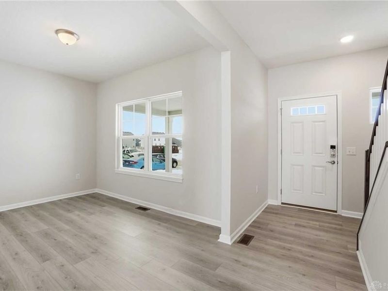 514 Red Maple Lane, Wilmington, OH 54177 Photo 5