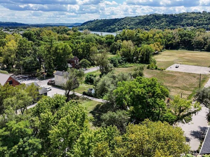 3219 Riverside Drive, Cincinnati, OH 45226 Photo 4