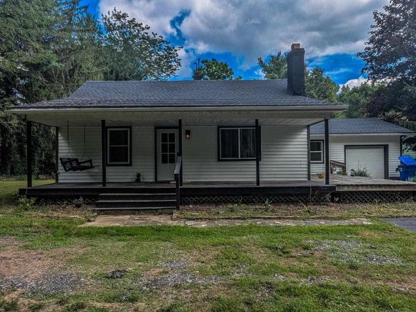 2761 Lowe Road, Petersburg, MI 49270