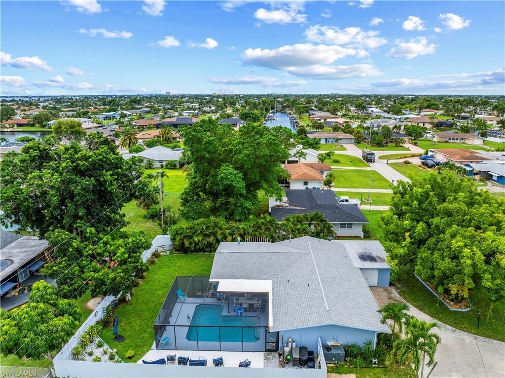 2705 SE 18th Pl, Cape Coral, FL 33904 Photo