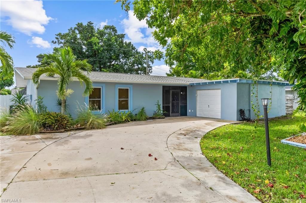 2705 SE 18th Pl, Cape Coral, FL 33904 Photo