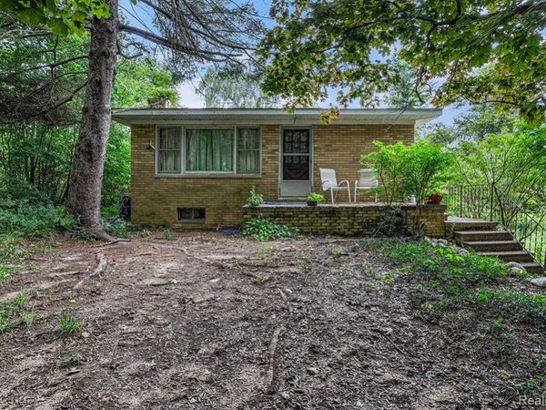 548 Munger Road, Holly Vlg, MI 48442