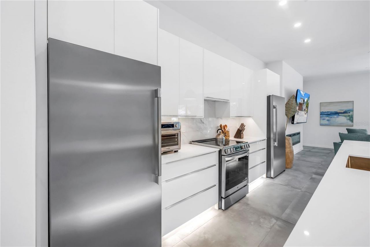 2314 Floyd Street, Sarasota, FL 34239 Photo