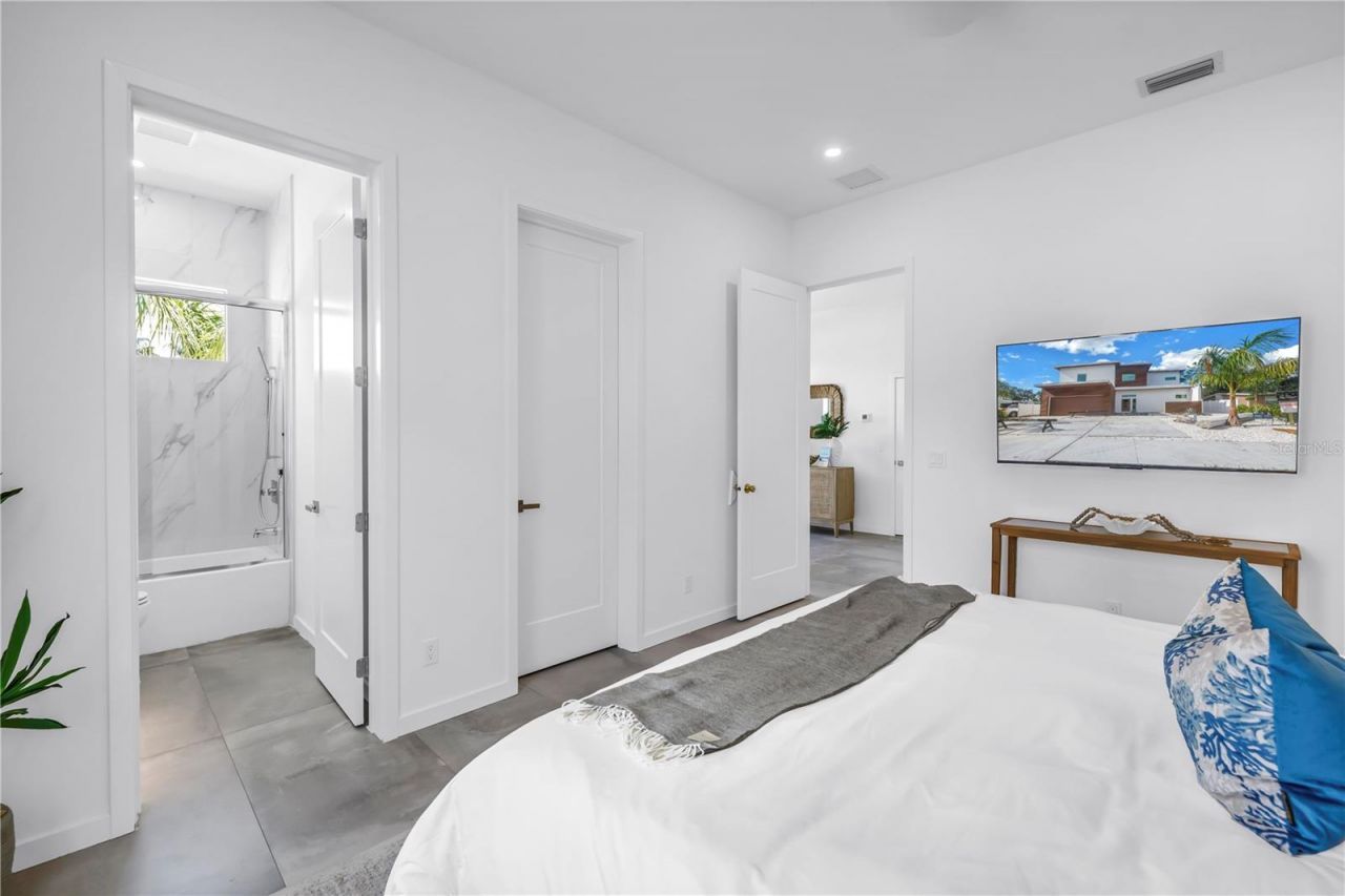 2314 Floyd Street, Sarasota, FL 34239 Photo