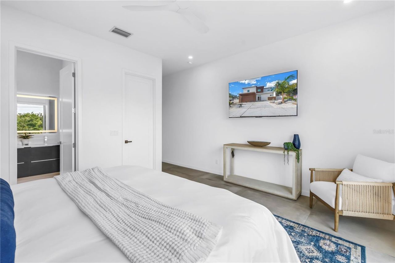 2314 Floyd Street, Sarasota, FL 34239 Photo