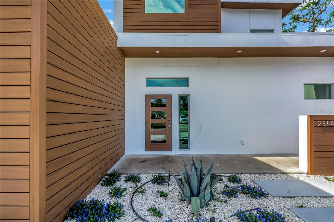 2314 Floyd Street, Sarasota, FL 34239 Photo