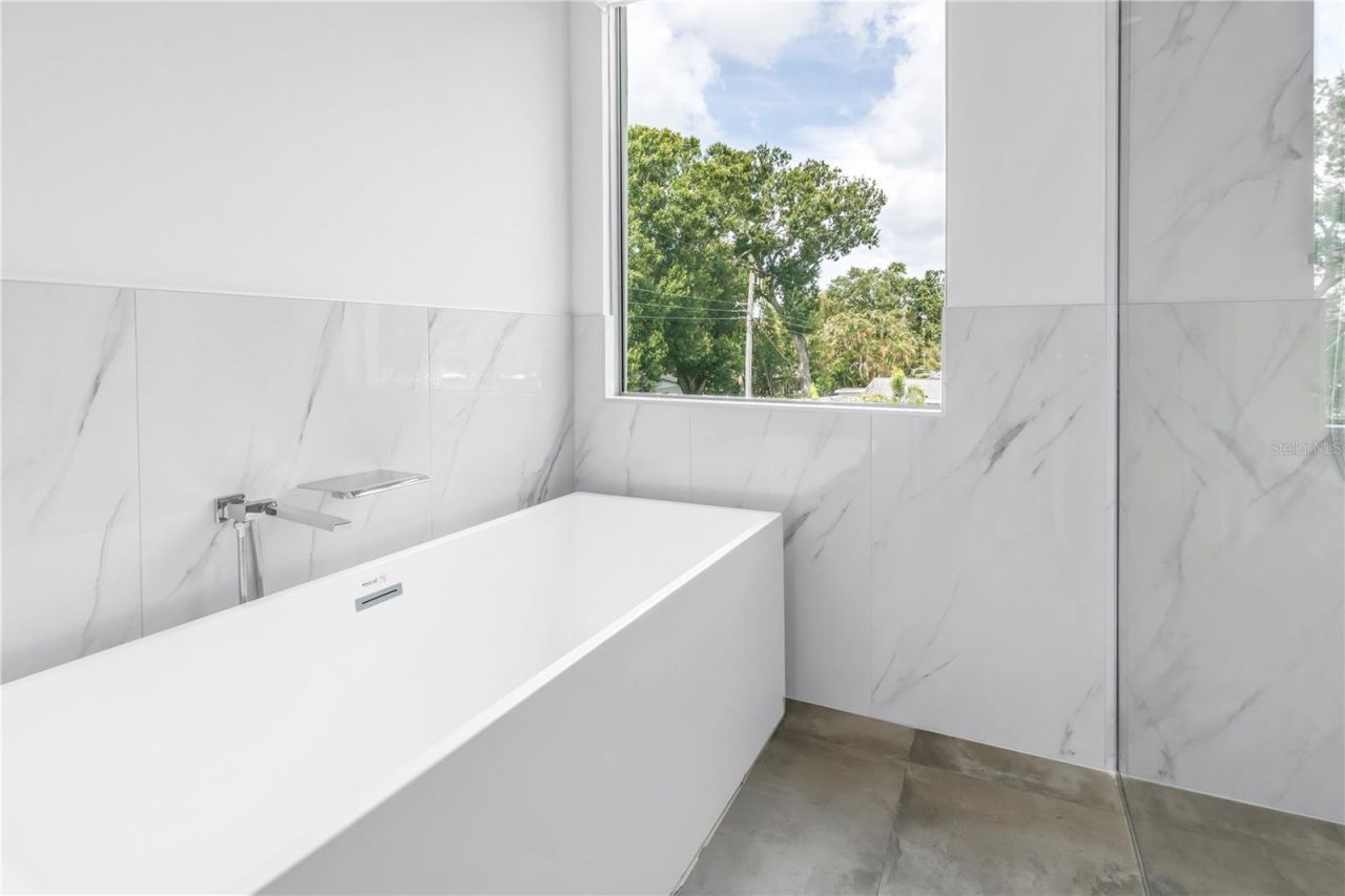 2314 Floyd Street, Sarasota, FL 34239 Photo