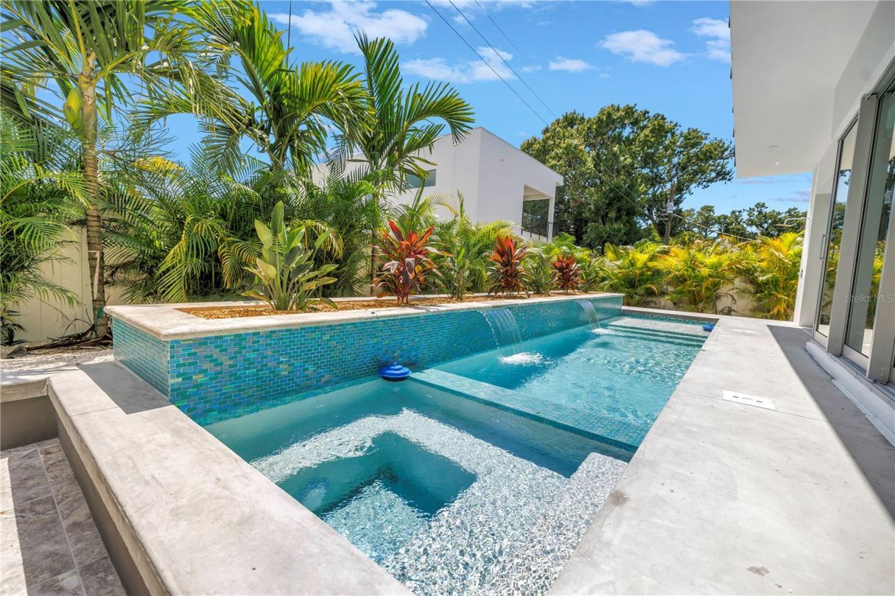2314 Floyd Street, Sarasota, FL 34239 Photo