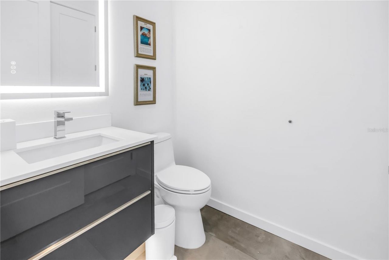 2314 Floyd Street, Sarasota, FL 34239 Photo