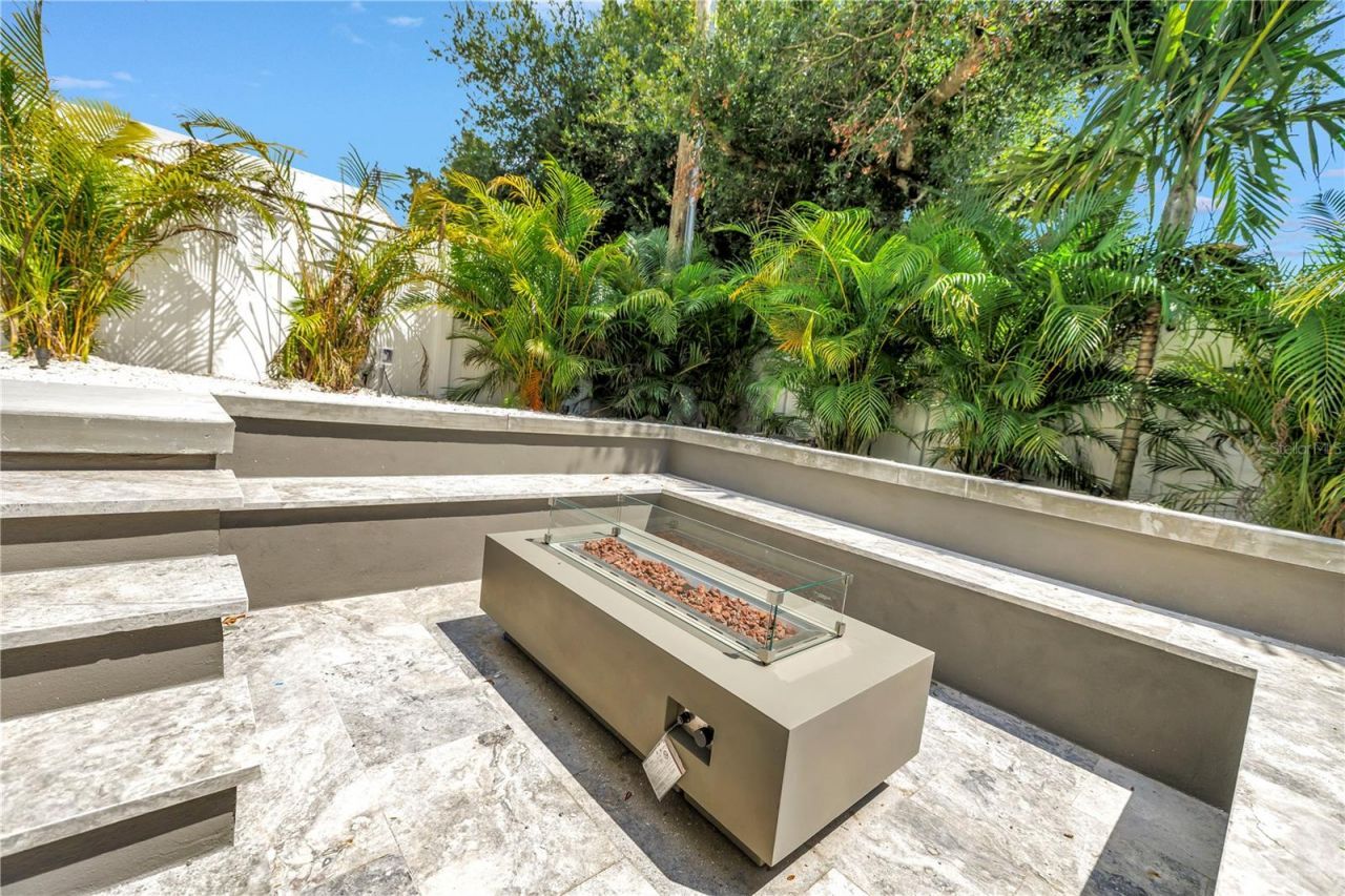 2314 Floyd Street, Sarasota, FL 34239 Photo