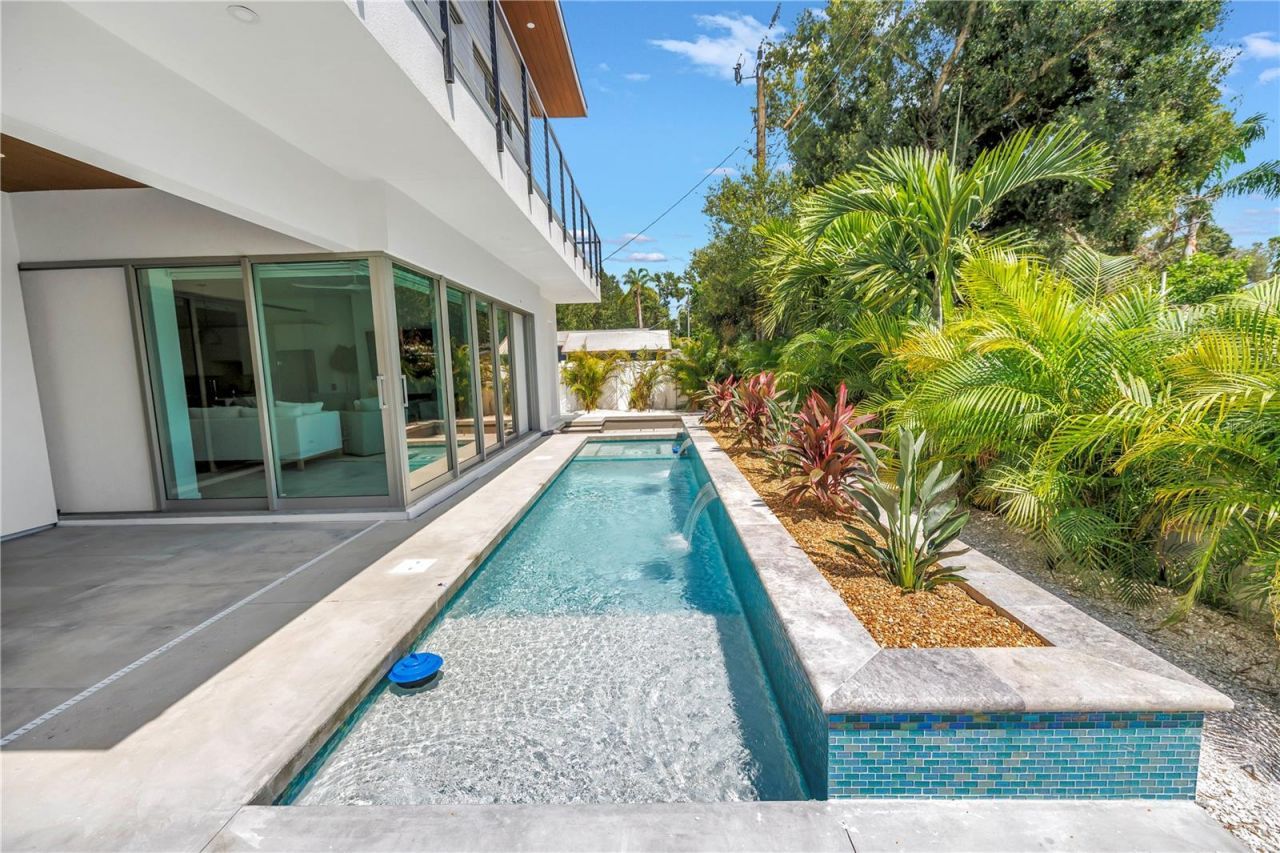2314 Floyd Street, Sarasota, FL 34239 Photo