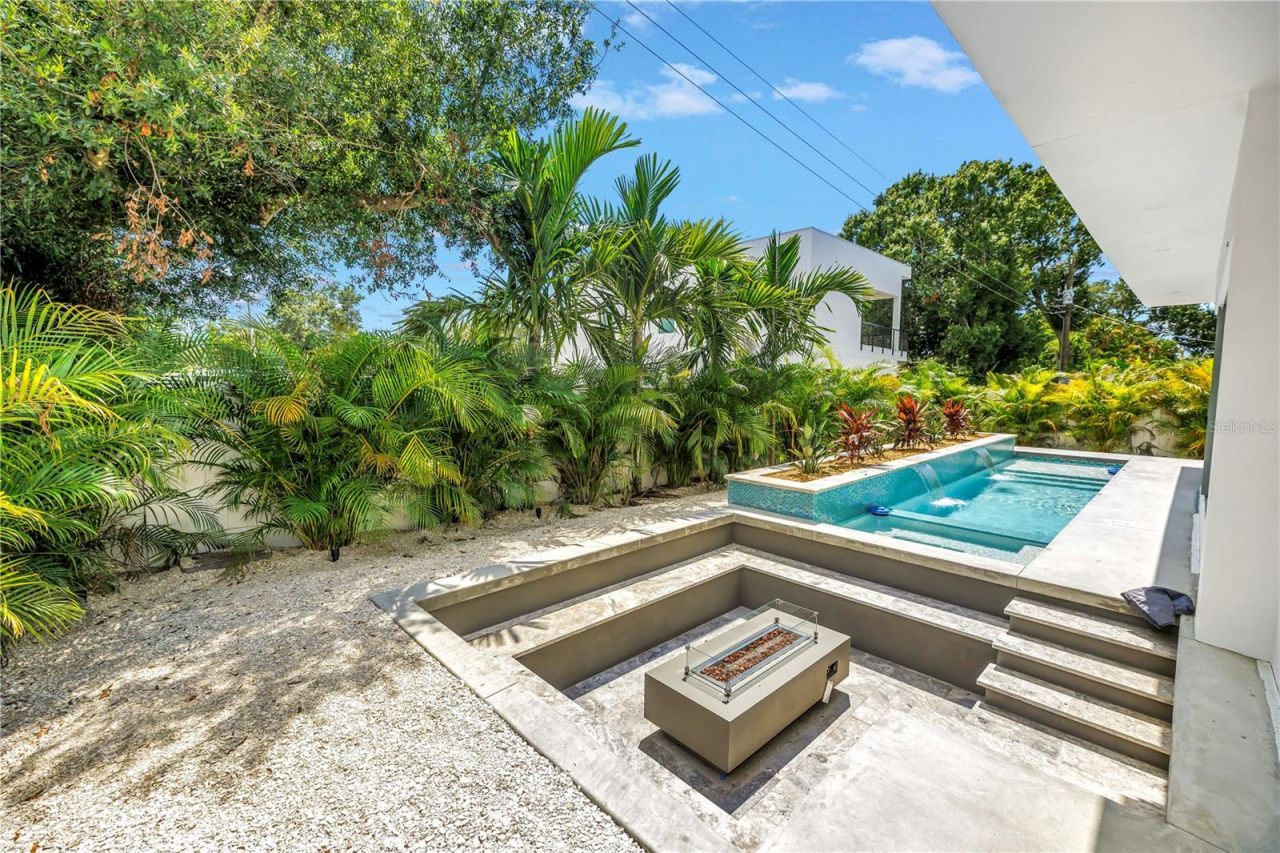 2314 Floyd Street, Sarasota, FL 34239 Photo