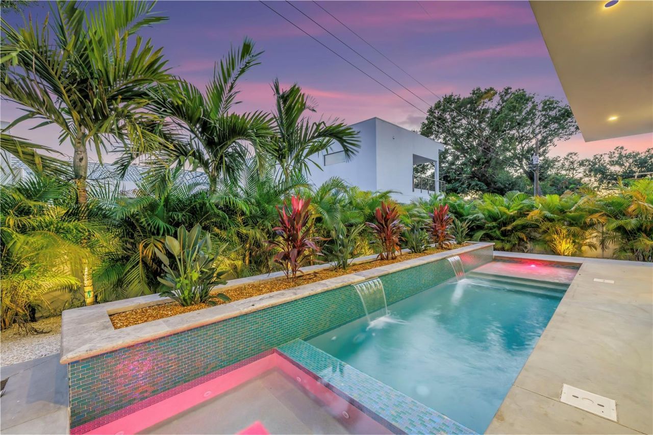 2314 Floyd Street, Sarasota, FL 34239 Photo