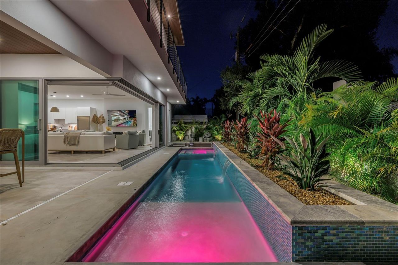 2314 Floyd Street, Sarasota, FL 34239 Photo