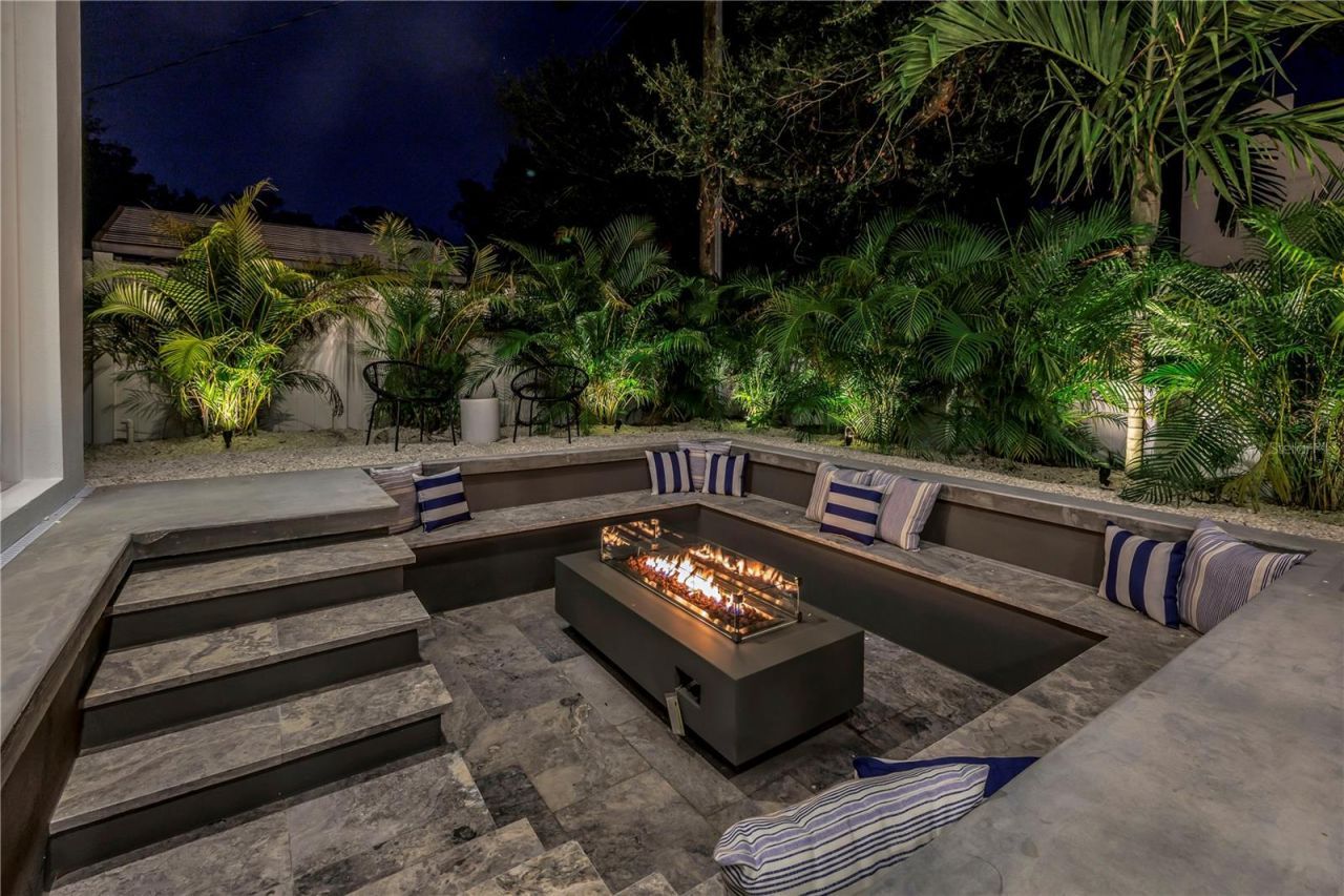 2314 Floyd Street, Sarasota, FL 34239 Photo