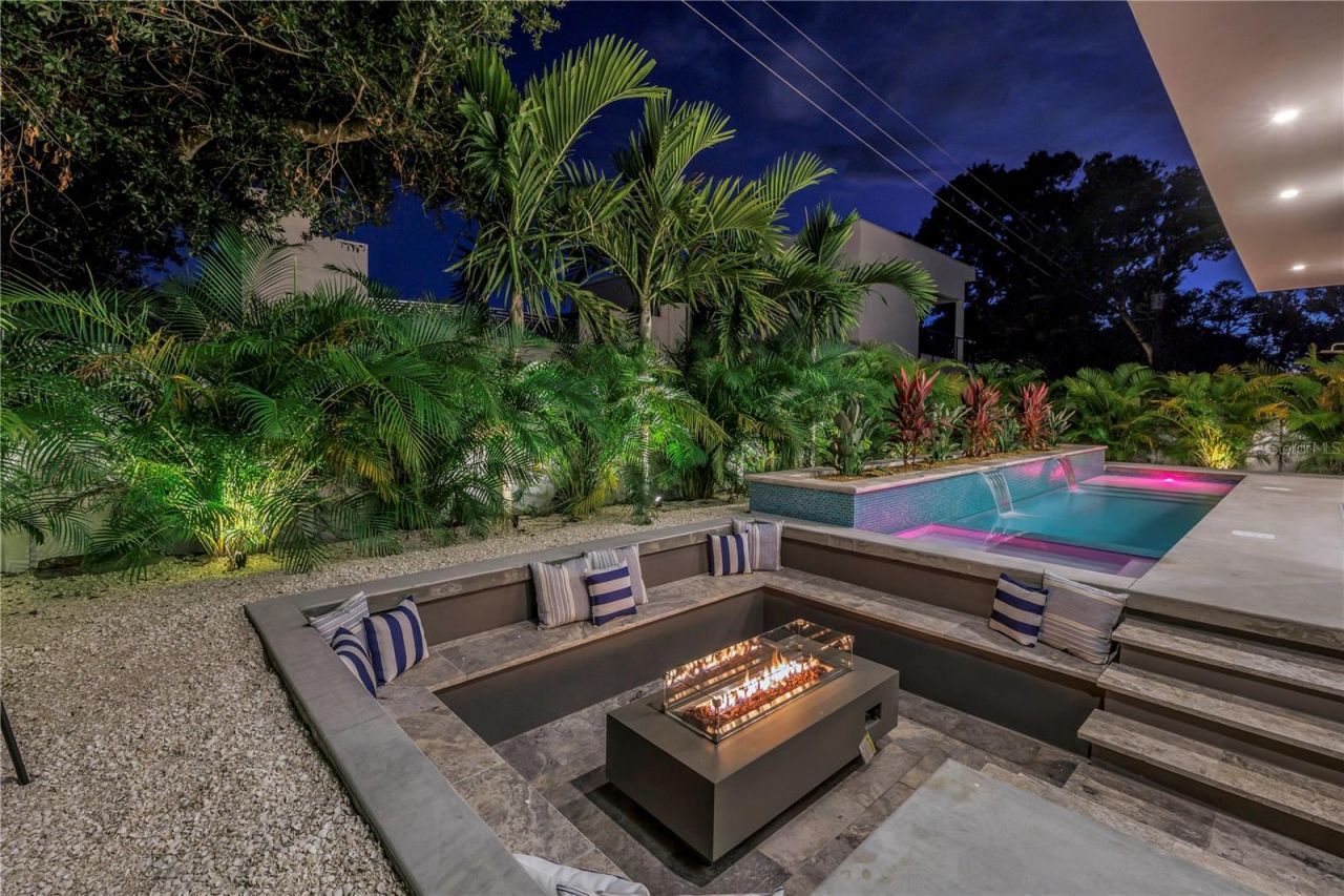 2314 Floyd Street, Sarasota, FL 34239 Photo