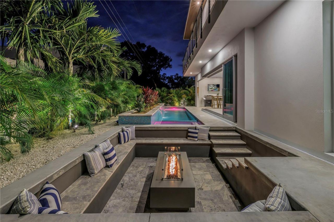 2314 Floyd Street, Sarasota, FL 34239 Photo