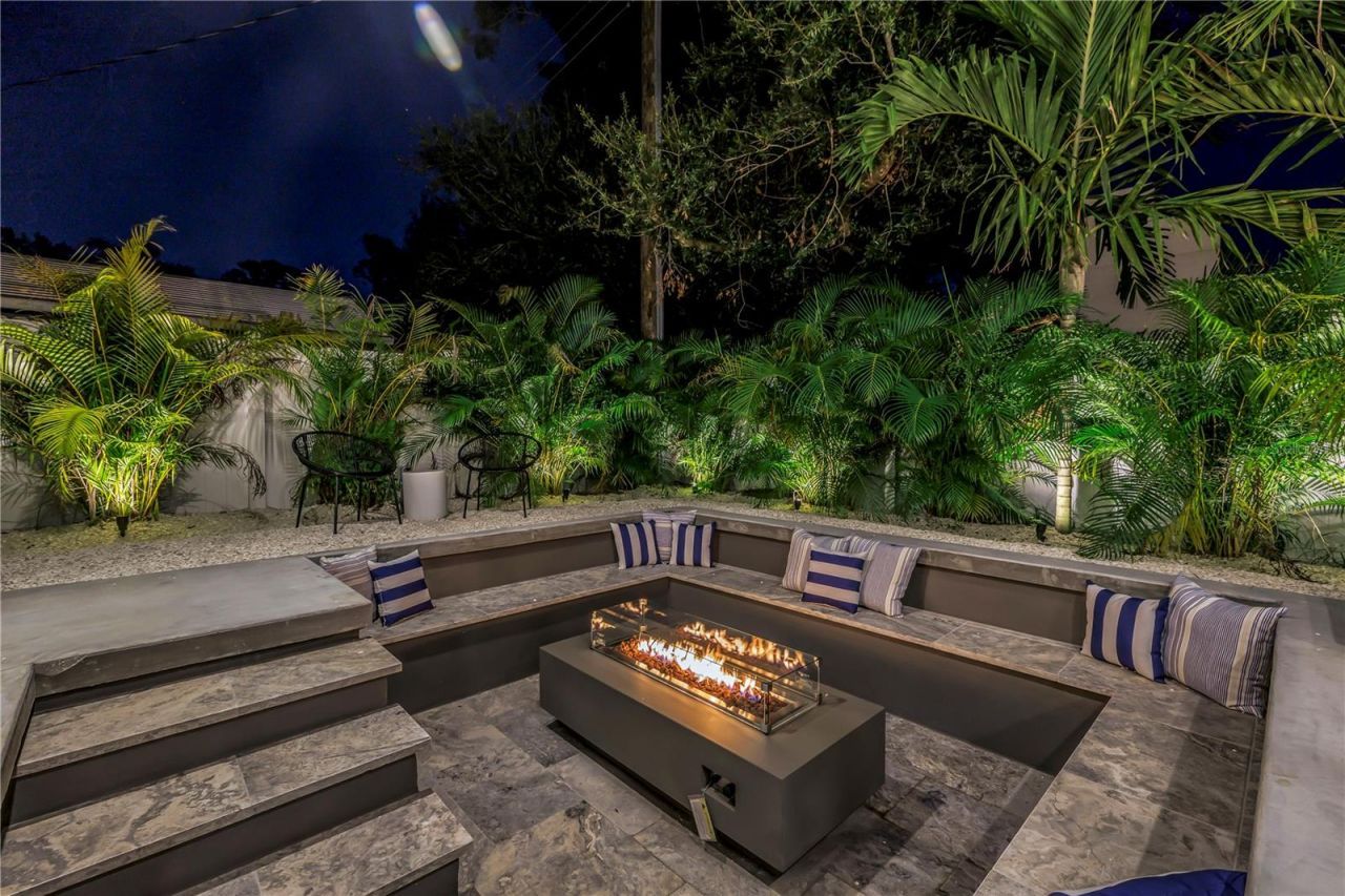 2314 Floyd Street, Sarasota, FL 34239 Photo