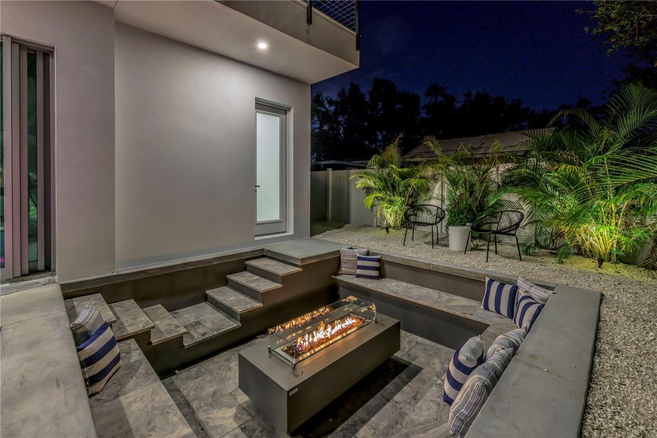 2314 Floyd Street, Sarasota, FL 34239 Photo