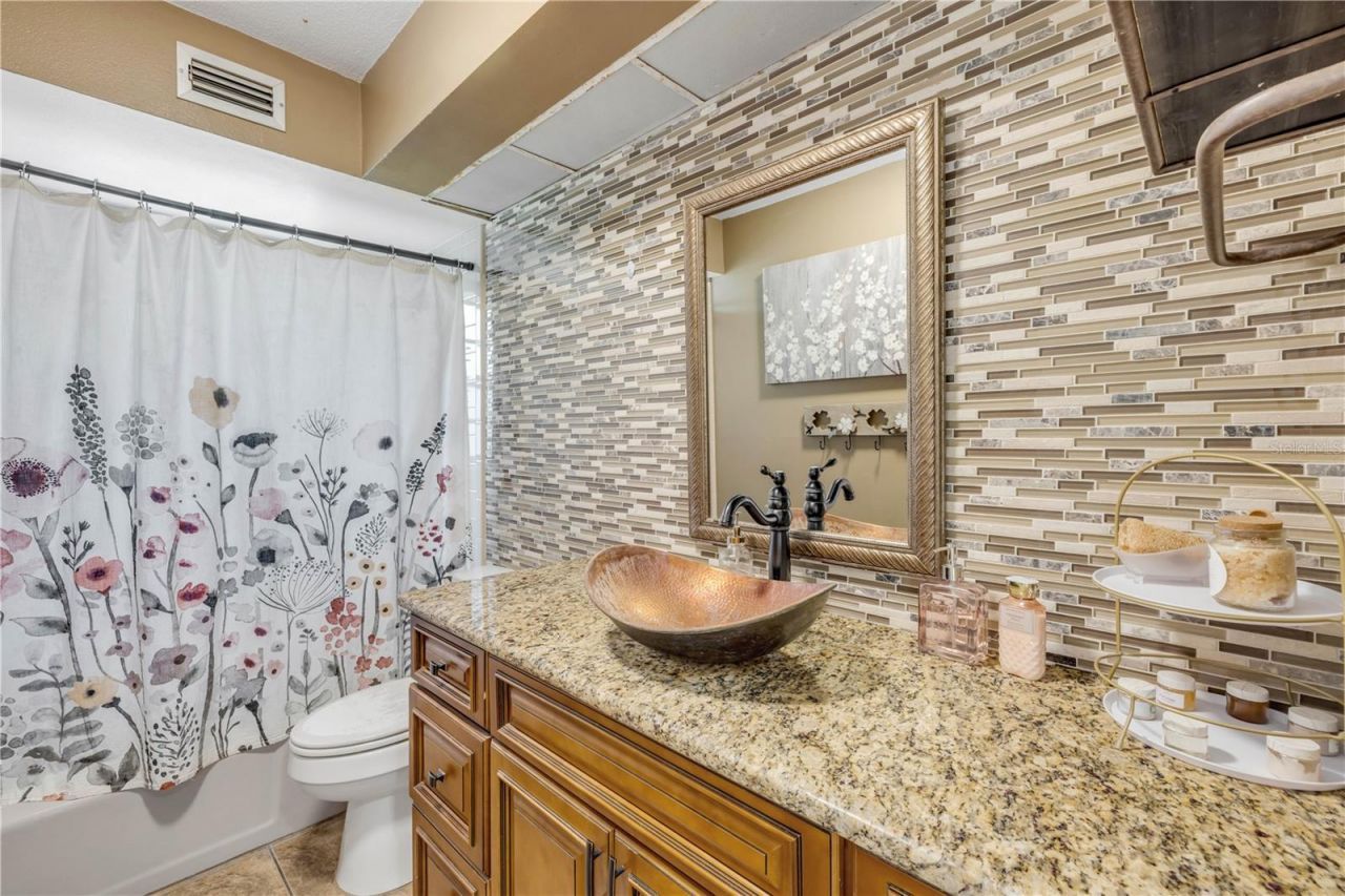 1080 E French Avenue, Orange City, FL 32763 Photo