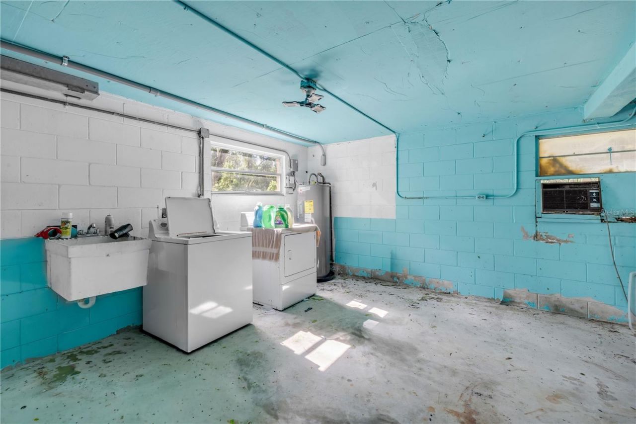 1080 E French Avenue, Orange City, FL 32763 Photo