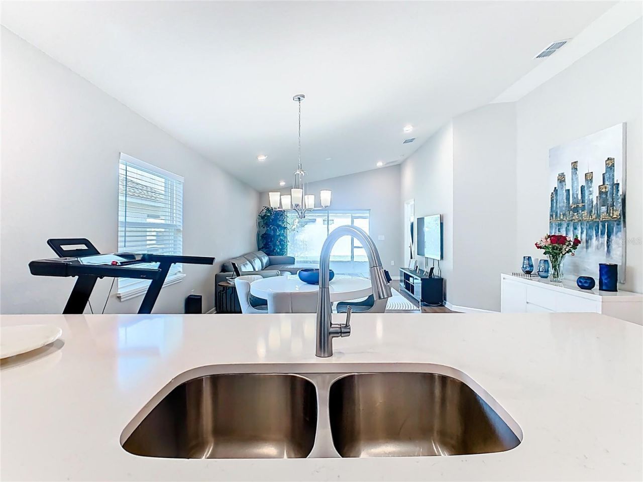 1060 Cascade Drive, Davenport, FL 33837 Photo