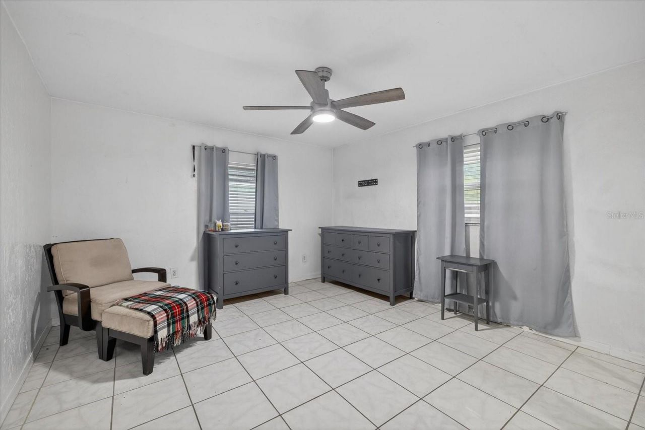 420 Lewis Boulevard Se, Saint Petersburg, FL 33705 Photo