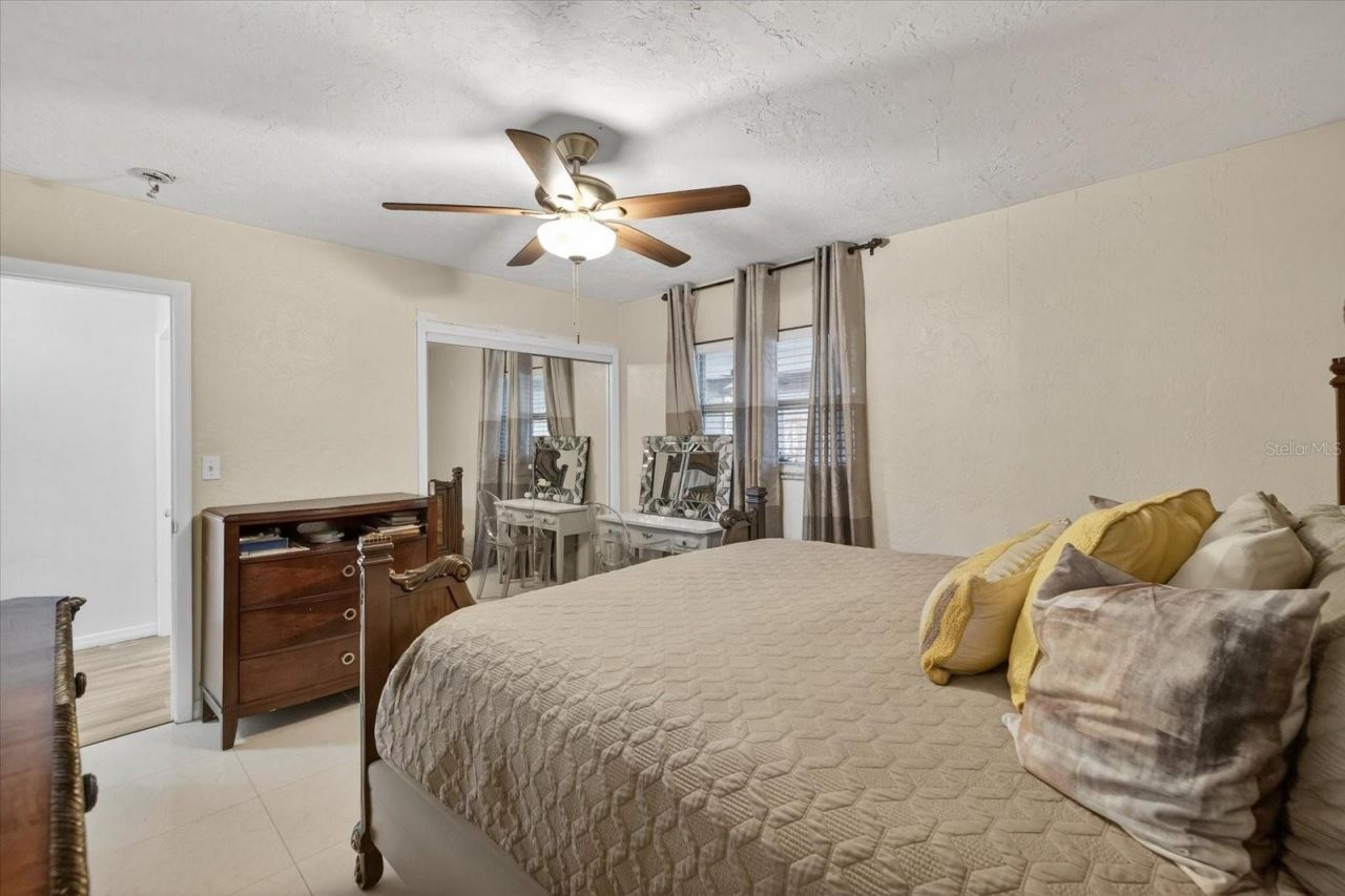 420 Lewis Boulevard Se, Saint Petersburg, FL 33705 Photo