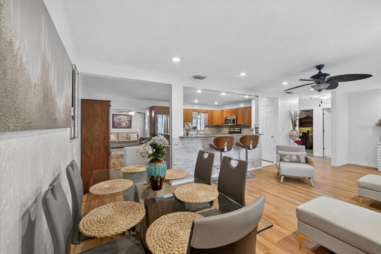 420 Lewis Boulevard Se, Saint Petersburg, FL 33705 Photo