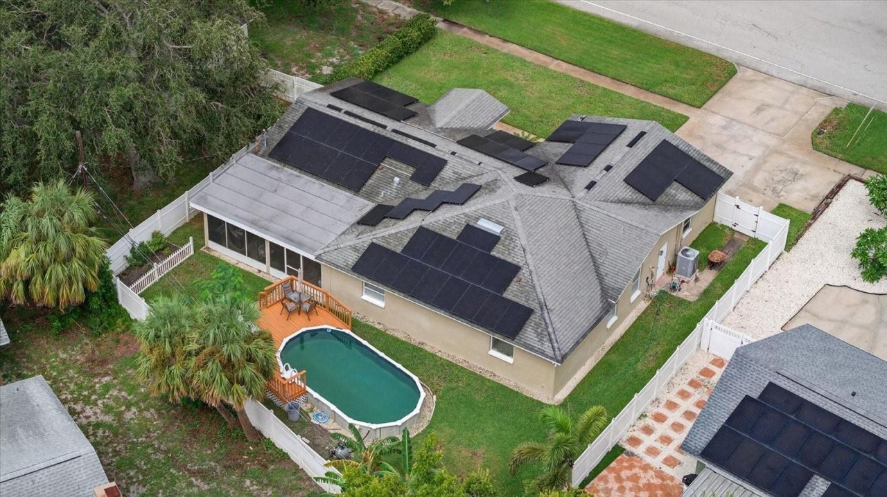 420 Lewis Boulevard Se, Saint Petersburg, FL 33705 Photo