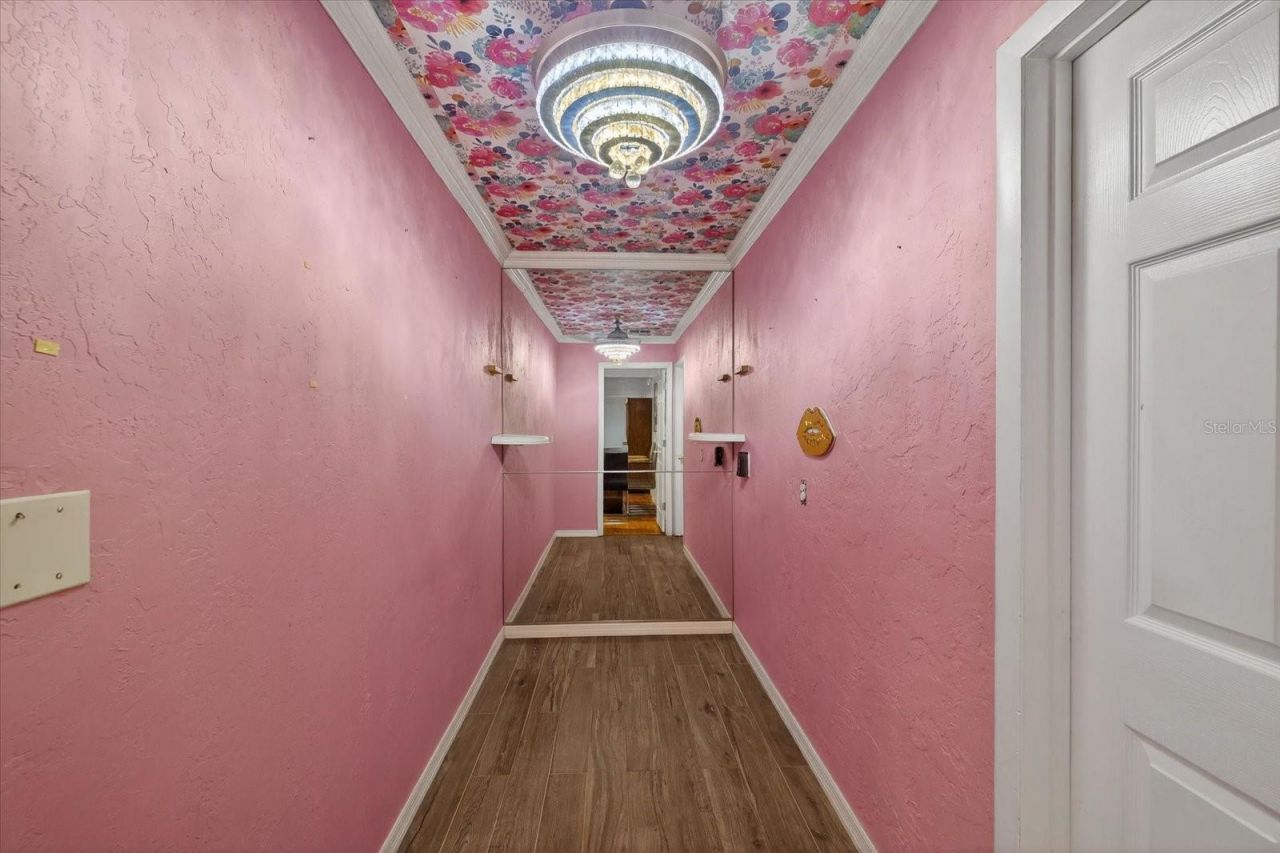 420 Lewis Boulevard Se, Saint Petersburg, FL 33705 Photo